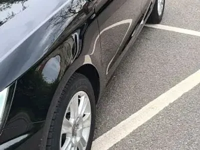 Gebraucht Audi A1 Sportback Sport 122 PS (89 kW) 2015 Schwarz Kleinwagen