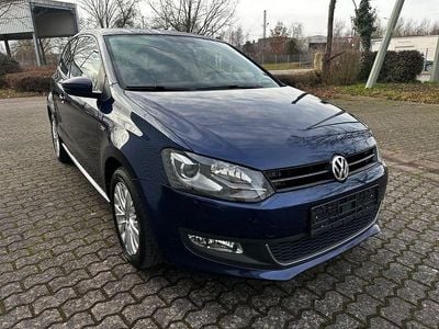 Gebraucht VW Polo Life 90 PS (66 kW) 2012 Blau Kleinwagen