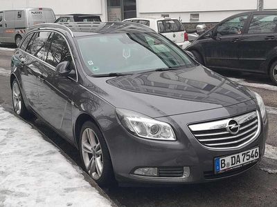 Gebraucht Opel Insignia Sport 194 PS (142 kW) 2012 Grau Kombi