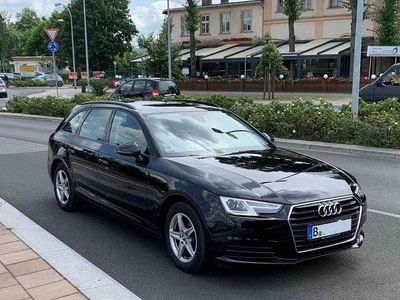 Schwarz Gebraucht 2018 Audi A4 Kombi | 13.990 € (Fairer Preis)