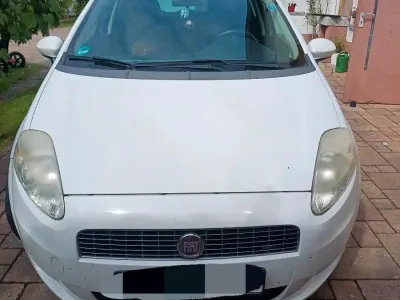 Gebraucht Fiat Grande Punto 120 PS (88 kW) 2008 Weiß Kleinwagen