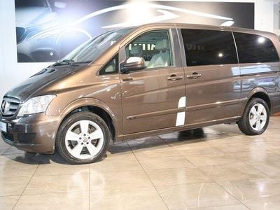 Braun Gebraucht 2011 Mercedes Viano Van / Kleinbus | 18.400 € (Fairer Preis)