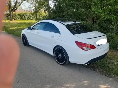 Gebraucht Mercedes CLA250 211 PS (155 kW) 2018 Weiß Coupé