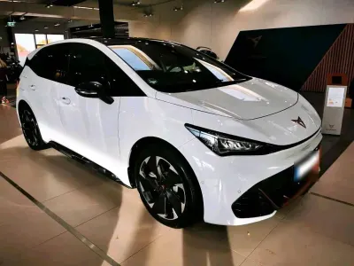 Gebraucht Cupra Born 169 kW (230 PS) 2022 Weiß Kleinwagen