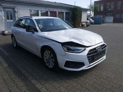 Gebraucht Audi A4 Business 150 PS (110 kW) 2023 Weiß Kombi