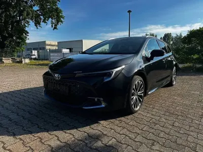 Gebraucht Toyota Corolla 196 PS (144 kW) 2023 Schwarz Kombi