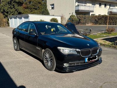 Gebraucht BMW 730 245 PS (180 kW) 2010 Schwarz Limousine