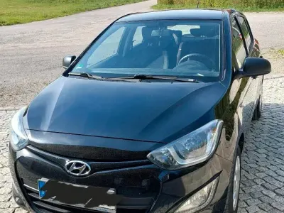 Brugt Hyundai i20 Edition 86 HK (63 kW) 2013 Sort Hatchback