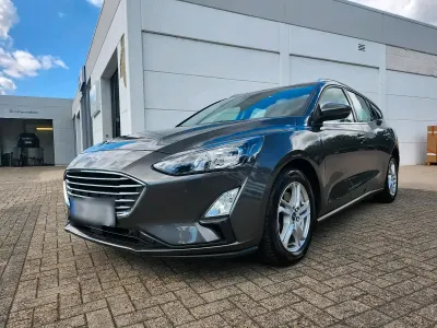 Gebraucht Ford Focus Cool & Connect 120 PS (88 kW) 2021 Grau Kombi