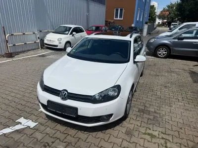 Gebraucht VW Golf VI 105 PS (77 kW) 2010 Weiß Kleinwagen