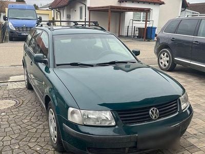 Gebraucht VW Passat Basis 110 PS (80 kW) 1998 Grün Kombi