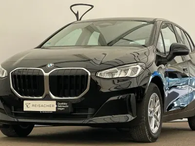 Gebraucht BMW 218 Active Tourer Efficient Dynamics 136 PS (100 kW) 2023 Schwarz uni Van / Kleinbus