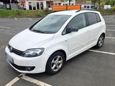 Gebraucht VW Golf Plus Cross Match 105 PS (77 kW) 2012 Weiß Van / Kleinbus