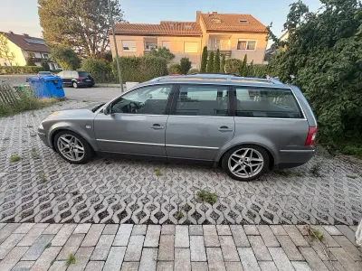 Gebraucht VW Passat 131 PS (96 kW) 2002 Grau Kombi