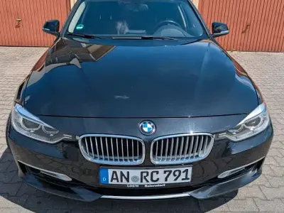 Gebraucht BMW 318 143 PS (105 kW) 2013 Schwarz Kombi