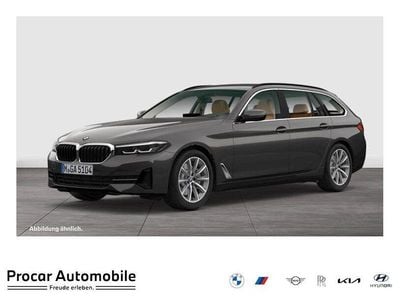 Gebraucht BMW 520 Sport Line 197 PS (144 kW) 2024 Sophistograu brillanteffekt Kombi