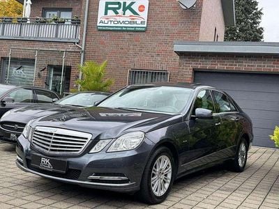 Tenoritgrau Gebraucht 2011 Mercedes E200 Limousine | 12.500 € (Fairer Preis)