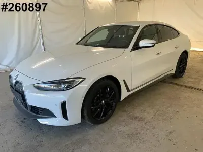 Gebraucht BMW i4 Sport Line 250 kW (340 PS) 2024 Alpinweiss iii Limousine
