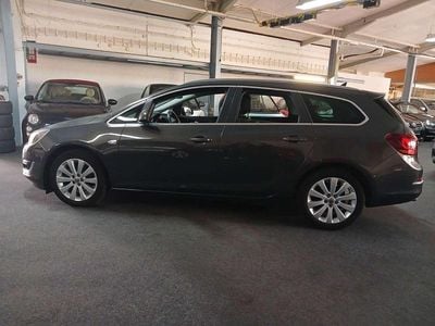 Gebraucht Opel Astra Exklusiv 140 PS (102 kW) 2016 Grau Kombi