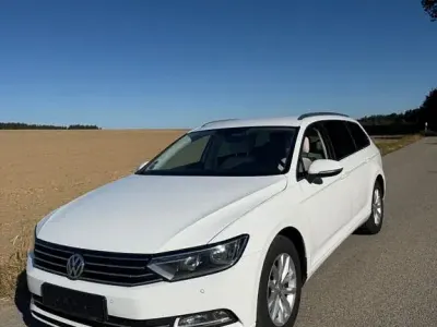 Gebraucht VW Passat Comfortline 150 PS (110 kW) 2018 Weiß Kombi