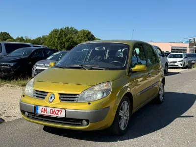 Gebraucht Renault Grand Scénic II Privilege 135 PS (99 kW) 2004 Gold Van / Kleinbus