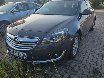 Gebraucht Opel Insignia Business 140 PS (102 kW) 2014 Silber Kombi