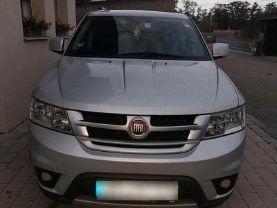 Gebraucht Fiat Freemont 140 PS (102 kW) 2011 Grau SUV