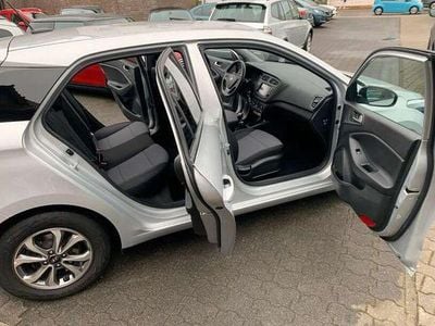 Occasion Hyundai i20 Advantage 101 PK (74 kW) 2020 Zilver Hatchback