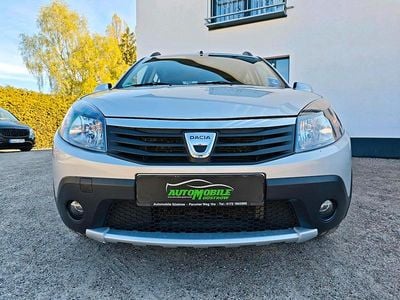 Gebraucht Dacia Sandero Stepway 84 PS (61 kW) 2012 Grau SUV