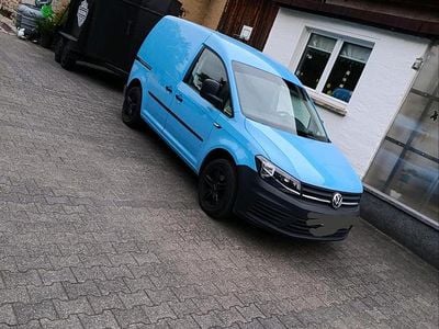 Blau Gebraucht 2016 VW Caddy Van / Kleinbus | 11.899 € (Guter Preis)
