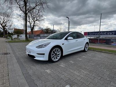 Second-hand Tesla Model 3 RWD 239 kW (325 CP) 2022 Alb Berlinǎ