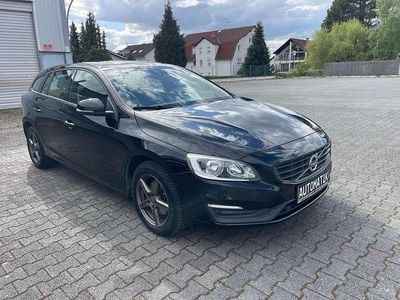 Usata Volvo V60 150 CV (110 kW) 2016 Nero Station wagon