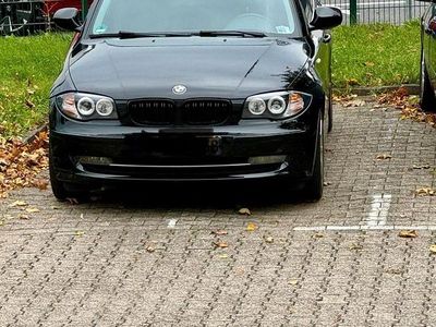 Usata BMW 116 122 CV (89 kW) 2009 Nero Utilitaria