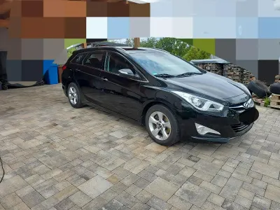 Gebraucht Hyundai i40 136 PS (100 kW) 2012 Schwarz Kombi