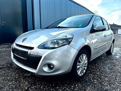 Brugt Renault Clio II 85 HK (62 kW) 2009 Sølv Hatchback