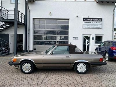 Gebraucht Mercedes 560 227 PS (166 kW) 1988 Braun Cabrio