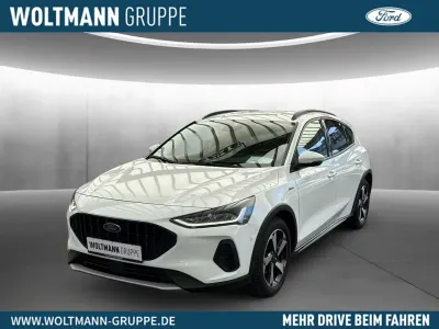 Gebraucht Ford Focus Active X 155 PS (114 kW) 2022 Weiß Limousine