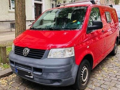 Gebraucht VW T5 102 PS (75 kW) 2009 Rot Van