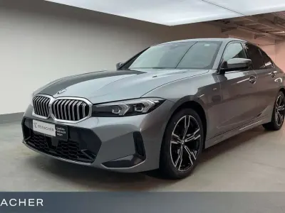 Gebraucht BMW 320 M Sport 184 PS (135 kW) 2025 Skyscraper grau metallic Limousine
