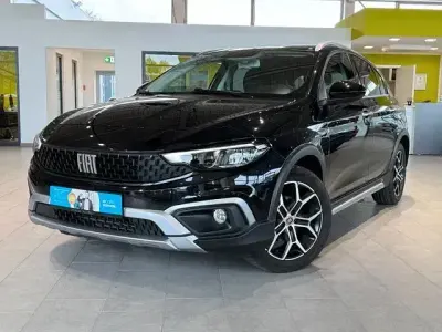 Gebraucht Fiat Tipo Cross 101 PS (74 kW) 2021 Schwarz Kleinwagen