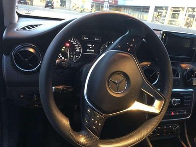 Gebraucht Mercedes A180 Style 109 PS (80 kW) 2012 Limousine