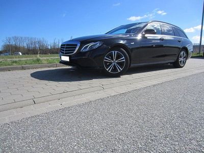 Second-hand Mercedes E220 Edition 194 CP (142 kW) 2019 Negru Break