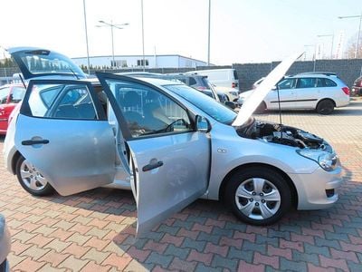 Gebraucht Hyundai i30 Edition+ 109 PS (80 kW) 2009 Silber Kleinwagen