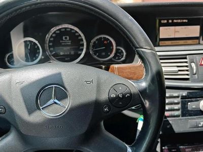 Mercedes E200