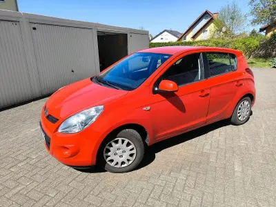 Gebraucht Hyundai i20 2011 Rot Kleinwagen