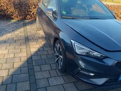 Gebraucht Seat Leon FR 150 PS (110 kW) 2020 Grau Limousine