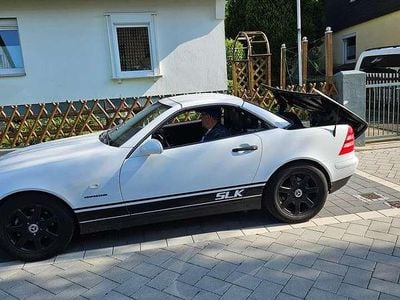 Gebraucht Mercedes SLK230 193 PS (141 kW) 1999 Weiß Cabrio