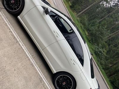 Gebraucht Mercedes CLA180 122 PS (89 kW) 2016 Schwarz Limousine