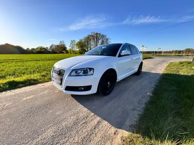 Begagnad Audi A3 S-Line 125 HK (91 kW) 2010 Vit Halvkombi