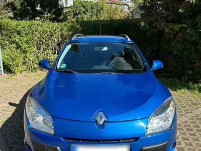 Usata Renault Mégane GrandTour 131 CV (96 kW) 2011 Blu Station wagon